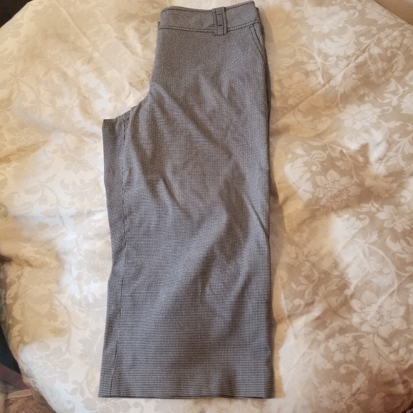 Ann Taylor's Loft Black and White Capris - Picture 2 of 3